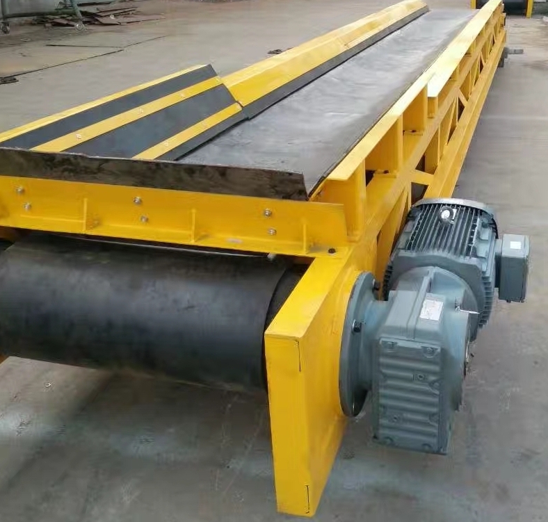 帶式輸送機(jī)靜態(tài)圖.jpg 帶式輸送機(jī)靜態(tài)圖.jpg