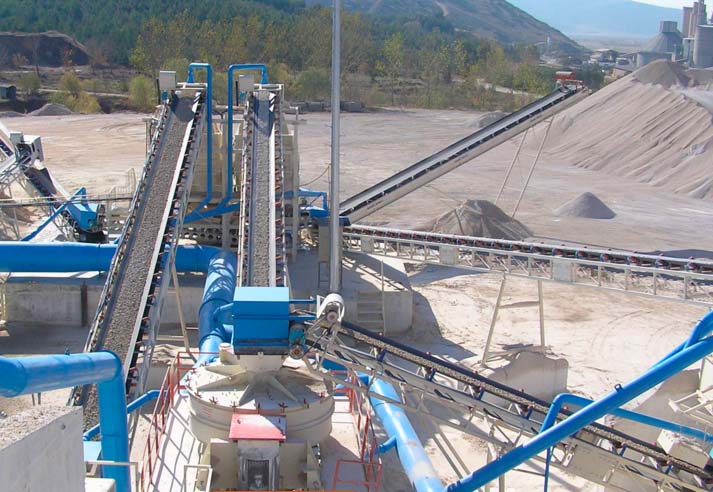 大型礦石機(jī)械制砂生產(chǎn)線.jpg 大型礦石機(jī)械制砂生產(chǎn)線.jpg